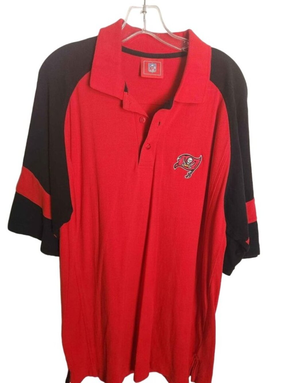 Vintage Tampa Bay Buccaneers NFL T-Shirt Mens Large Red Football Tee